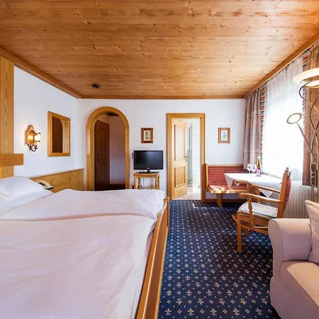 Alpina Hotel