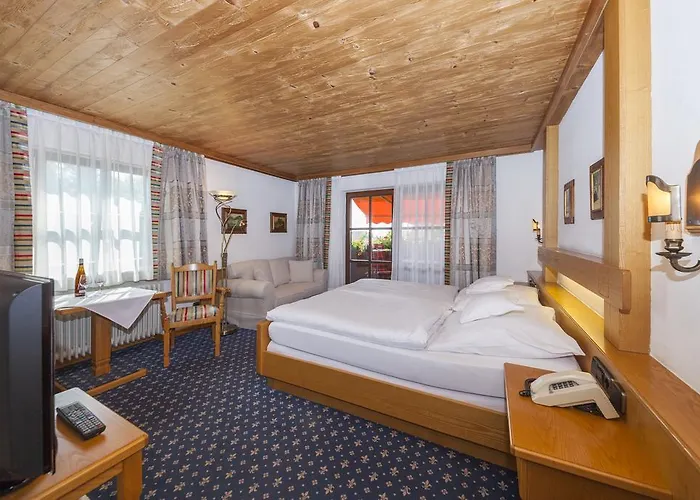 Alpina 4* הגנאו